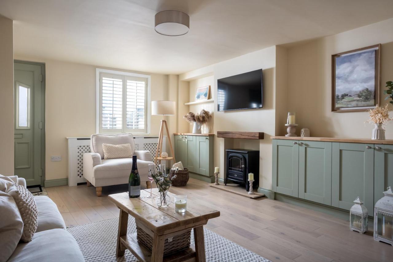 Alpha Terrace Villa Moreton-in-Marsh Esterno foto