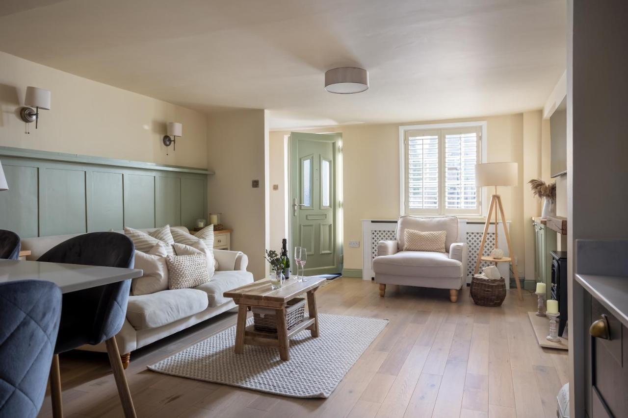 Alpha Terrace Villa Moreton-in-Marsh Esterno foto
