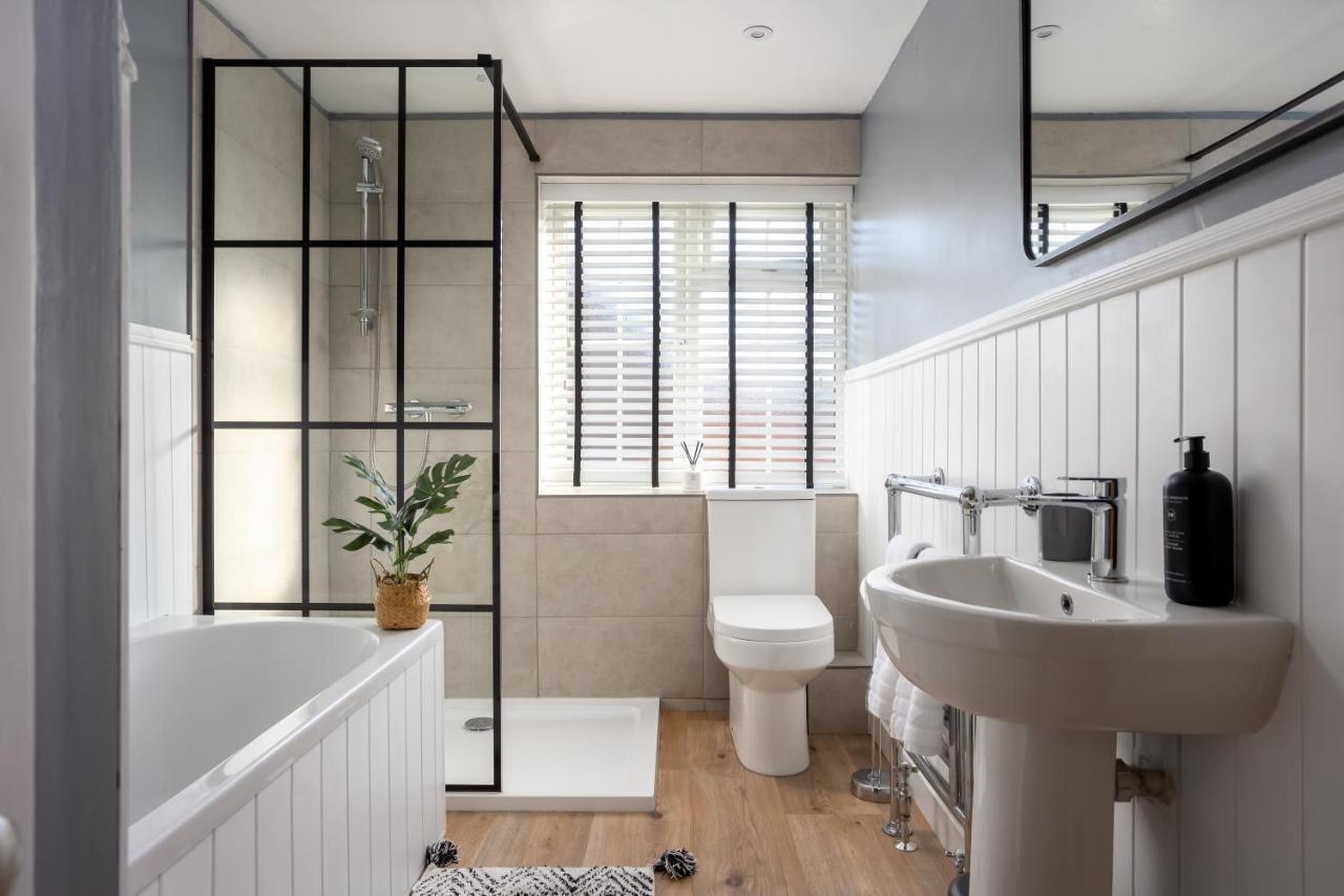 Alpha Terrace Villa Moreton-in-Marsh Esterno foto